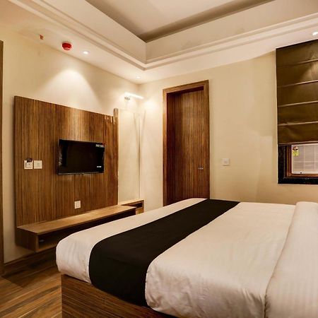 Collection O Stargaze Hotel Kanpur Luaran gambar