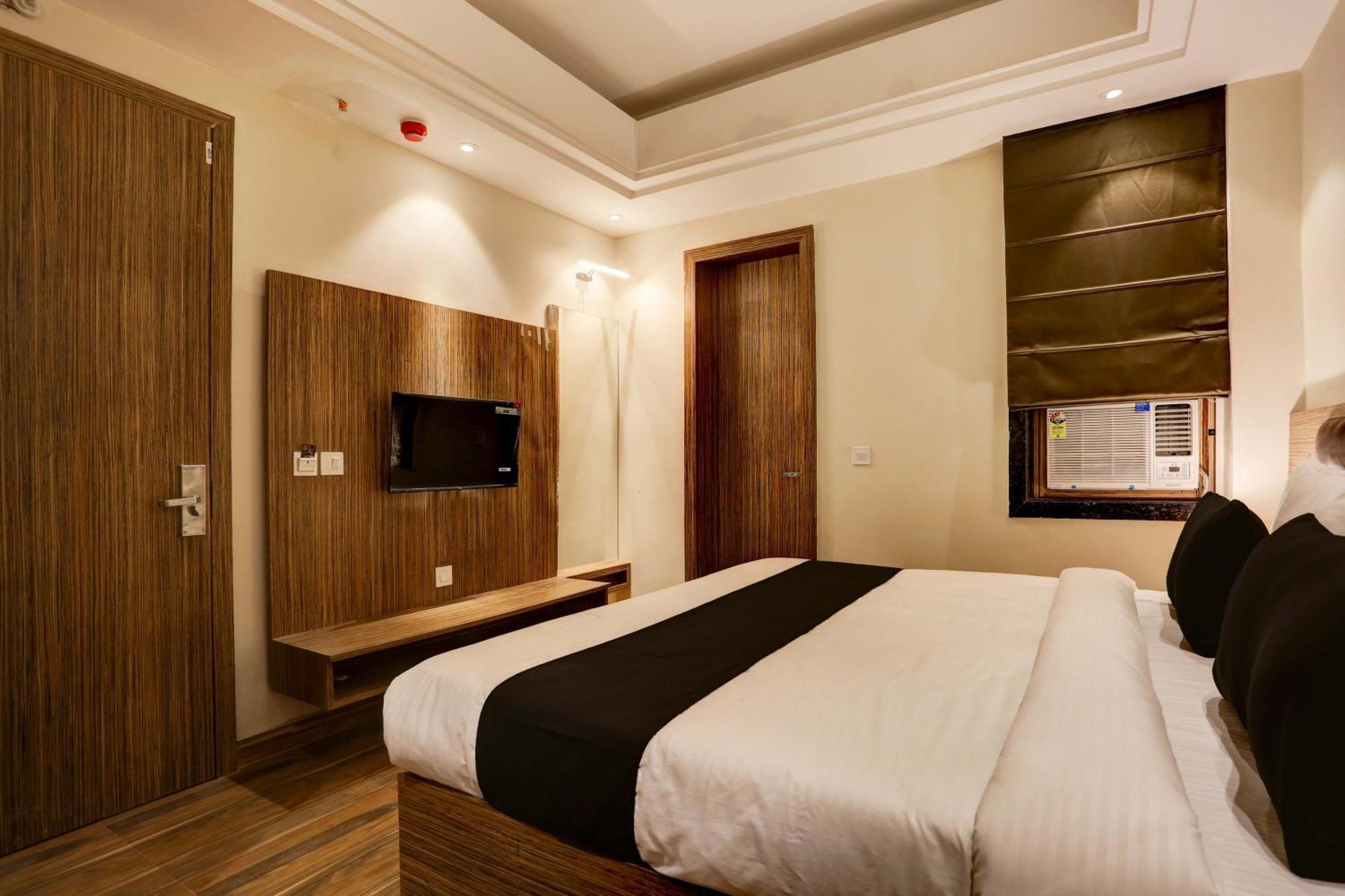 Collection O Stargaze Hotel Kanpur Luaran gambar